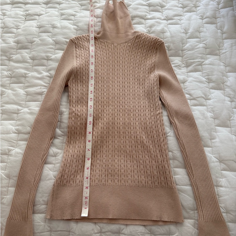 Women's Cable-Knit Turtleneck Sweater - Blush